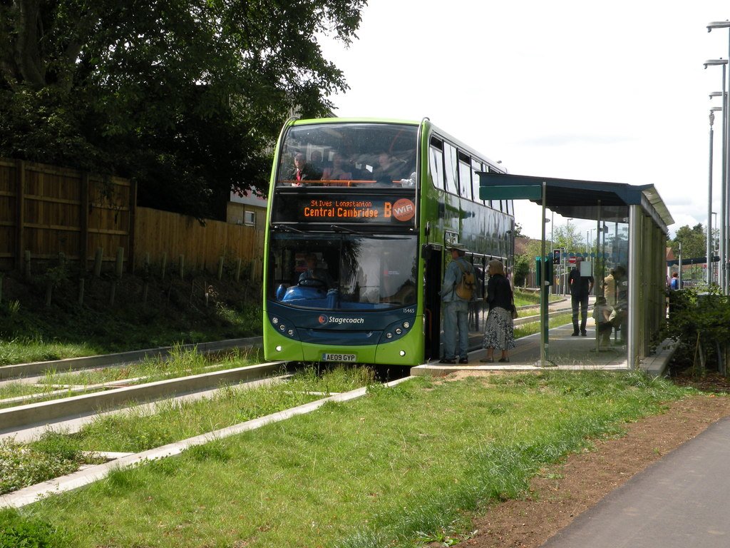 Bus_on_the_Cambridgeshire_Guided_Busway-_in_Impington-_Cambridgeshire-_England.jpg Bus_on_the_Cambridgeshire_Guided_Busway-_in_Impington-_Cambridgeshire-_England.jpg